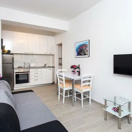 Apartment L&m *